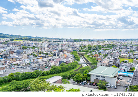 從掛川城天守閣西側眺望 從掛川城天守閣西側眺望 117433728