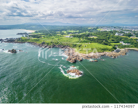 Aerial shot of the beautiful Tanesashi Coast in Hachinohe, Aomori Prefecture 117434097