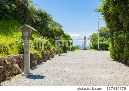 Entrance to Omi Shrine, Hyuga City, Miyazaki Prefecture 117434876