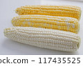 Sweet corn: nutritious, sweet and delicious freshly picked corn 117435525