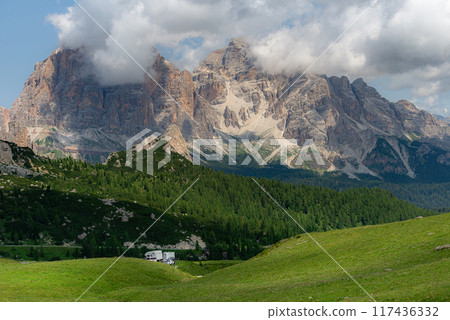 Beautiful mountain range in Dolomites 117436332