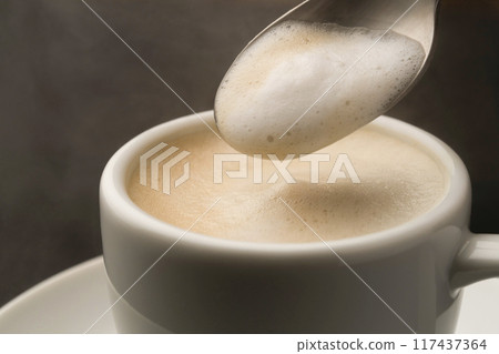 Cafe latte steamed milk Cafe latte steamed milk 117437364
