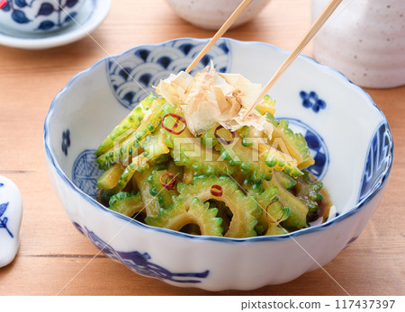 Fresh bitter melon boiled in soy sauce 117437397