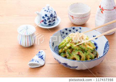 Fresh bitter melon boiled in soy sauce 117437398