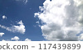 藍天和雲的比較 117439899
