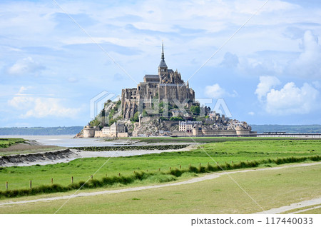 The view on the way to Mont Saint-Michel 117440033