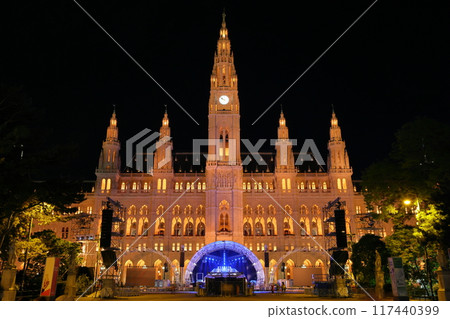 奧地利在中歐，世界遺產，維也納歷史中心，照明的維也納市政廳夜景 117440399