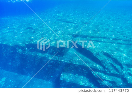Yonaguni Underwater Ruins 117443770