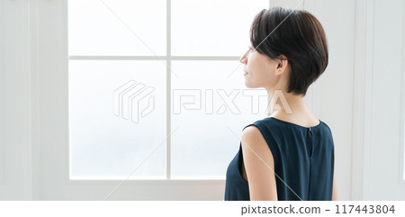 女人背影美麗 117443804
