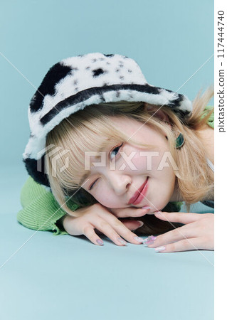 Y2K Fashion Model 117444740