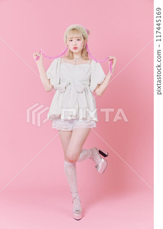 Y2K Fashion Model Y2K Fashion Model 117445169