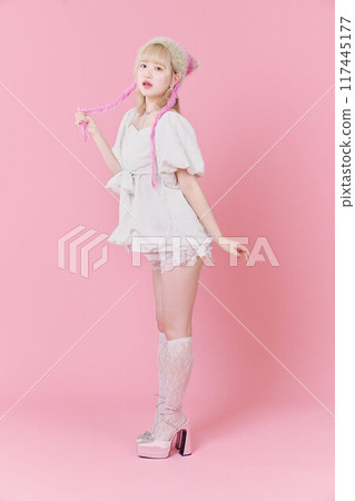 Y2K Fashion Model 117445177