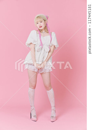 Y2K時裝模特兒 117445181