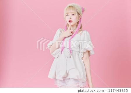 Y2K Fashion Model Y2K Fashion Model 117445855