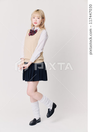 金髮女高中生 金髮女高中生 117447030