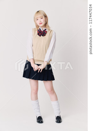 金髮女高中生 金髮女高中生 117447034