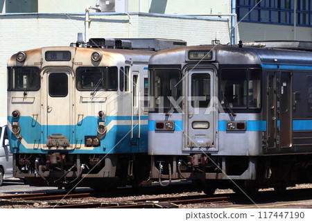 Tokushima Station / 1000 series Kiha 40 series parked at Tokushima Depot (Tokushima City, Tokushima Prefecture) Tokushima Station / 1000 series Kiha 40 series parked at Tokushima Depot (Tokushima City, Tokushima Prefecture) 117447190