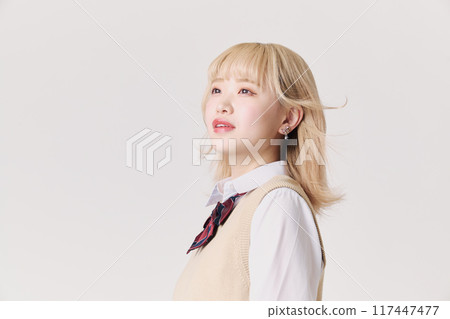 金髮女高中生 117447477