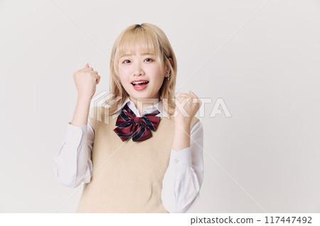 金髮女高中生 117447492