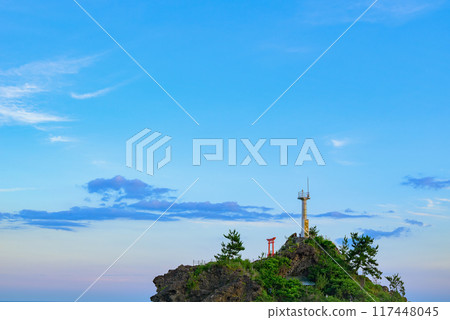 [Benten Rock] Sea of Japan at dawn [Itoigawa City] 117448045