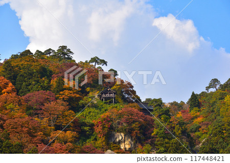 秋天、山寺、寶州山、立色寺 秋天、山寺、寶州山、立色寺 117448421