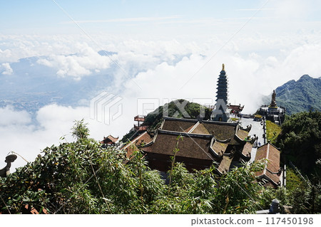 vietnam sapa fansipan mountain vietnam sapa fansipan mountain 117450198