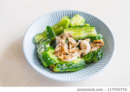 Cucumber and boiled clam salad 117450758
