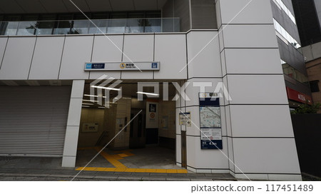 Tokyo Metro Kanda Station Exit 6, elevator installed 117451489