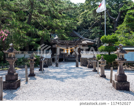 The grounds of Watatsumi Shrine, Tsushima City, Nagasaki Prefecture 117452027