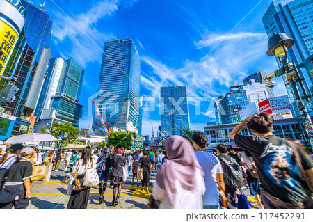 Tokyo cityscape in Japan. The day of the end of the war... From the tragedy of that day... The young people who died in that sky... Shibuya bustling with inbound tourists... Peace... 117452291