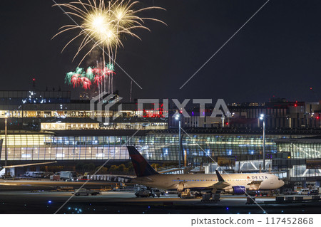 Fireworks display seen from Haneda Airport 117452868