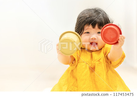 A baby's lifestyle 117453475