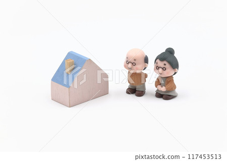 Image of elderly people, seniors, and housing Image of elderly people, seniors, and housing 117453513