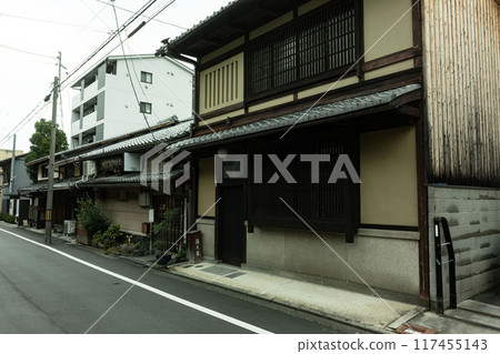 京町家,京都的老房子,京都的日式建築,京都的木造建築 京町家,京都的老房子,京都的日式建築,京都的木造建築 117455143