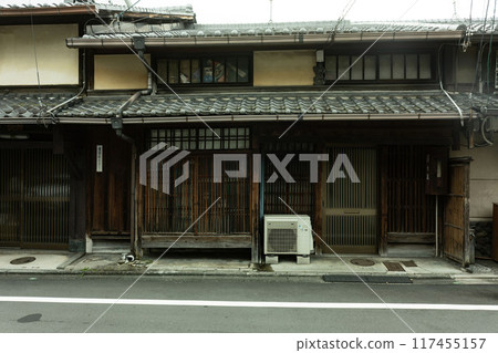 京町家,京都的老房子,京都的日式建築,京都的木造建築 京町家,京都的老房子,京都的日式建築,京都的木造建築 117455157