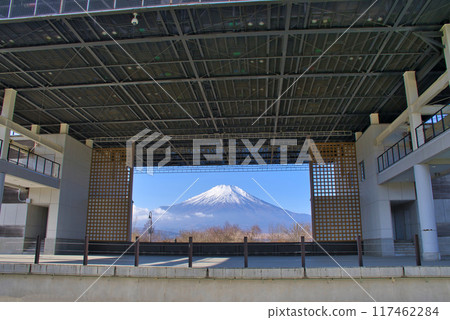 [山梨縣] 從山中湖交流廣場Kirara看到的富士山 117462284