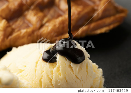 Freshly baked croffles served with ice cream 117463429