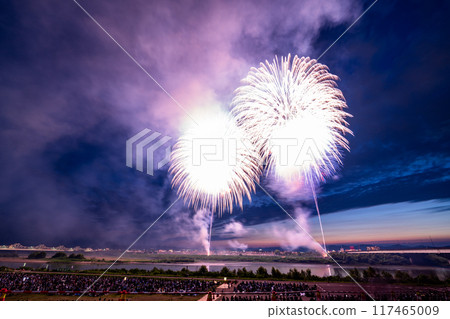《Niigata Prefecture》Photographed at the Nagaoka Fireworks Festival venue 117465009