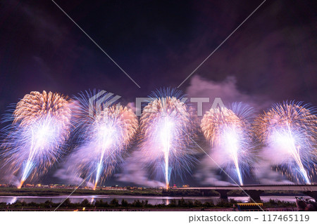 《Niigata Prefecture》Photographed at the Nagaoka Fireworks Festival venue 117465119