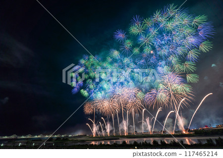 《Niigata Prefecture》Photographed at the Nagaoka Fireworks Festival venue 《Niigata Prefecture》Photographed at the Nagaoka Fireworks Festival venue 117465214