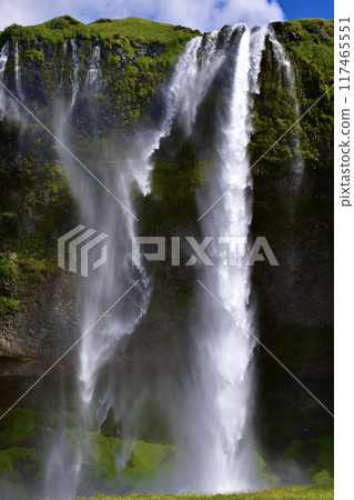 Seljalandsfoss waterfall in Iceland in summer Seljalandsfoss waterfall in Iceland in summer 117465551