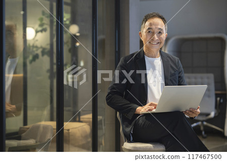 高級商人 117467500