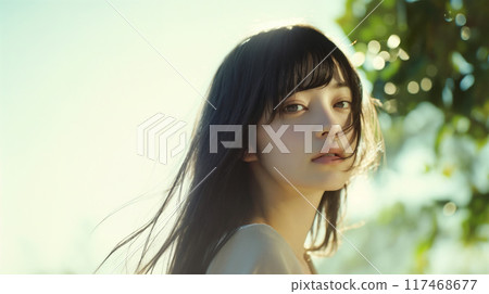 回眸有透明感的美女 117468677