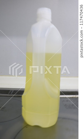 Plastic Edible Salad Oil Hazardous Material Ignition Point Flash Point 117470436