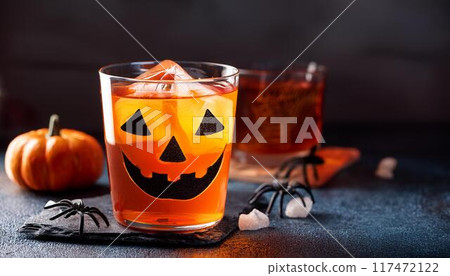 Halloween cocktail. Jack-o'-lantern. Copy space. 117472122