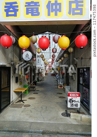 A view of the Donryu Nakaten restaurant near JR Maebashi Station in Maebashi City, Gunma Prefecture 117475398