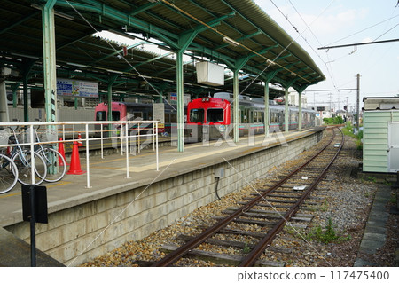 A view of Chuo-Maebashi Station on the Jomo Electric Railway's Jomo Line in Maebashi City, Gunma Prefecture 117475400