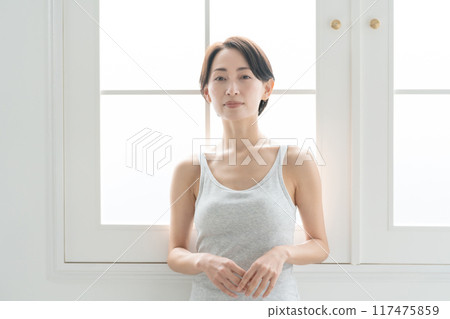 中年女人美麗陽光 117475859