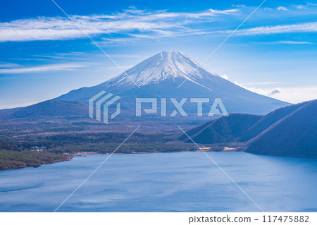 [Yamanashi Prefecture] Mt. Fuji as seen from Lake Motosu and Nakanokura Pass 117475882