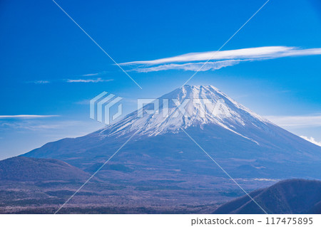 [山梨縣] 從本棲湖和中野山口看到的富士山 117475895